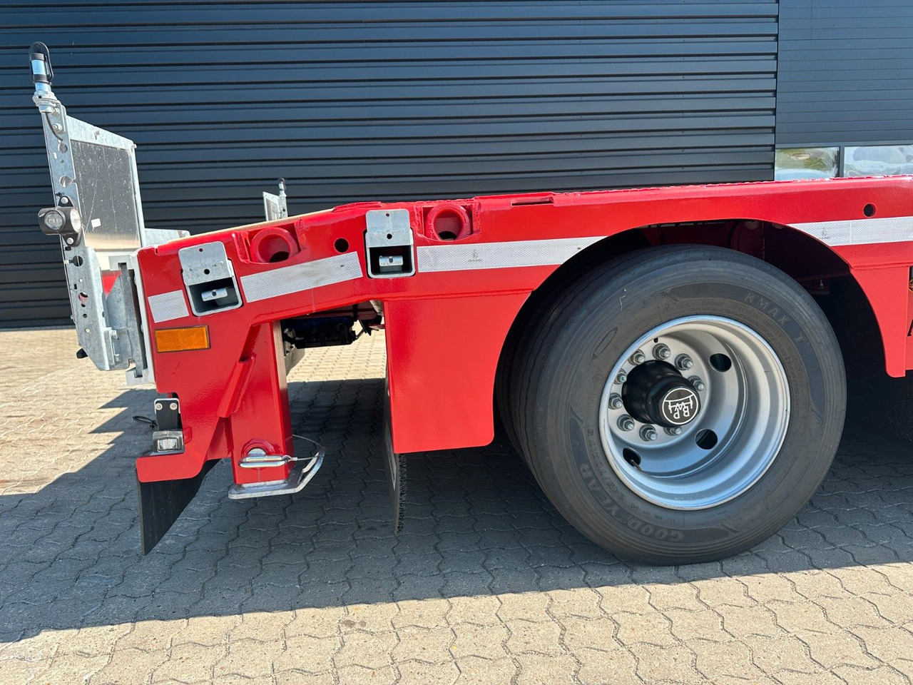 Faymonville MAX 110 4 achs tieflader / 2 x ausziehbar - Low loader semi-trailer: picture 5 Faymonville MAX 110 4 achs tieflader / 2 x ausziehbar - Low loader semi-trailer: picture 5
