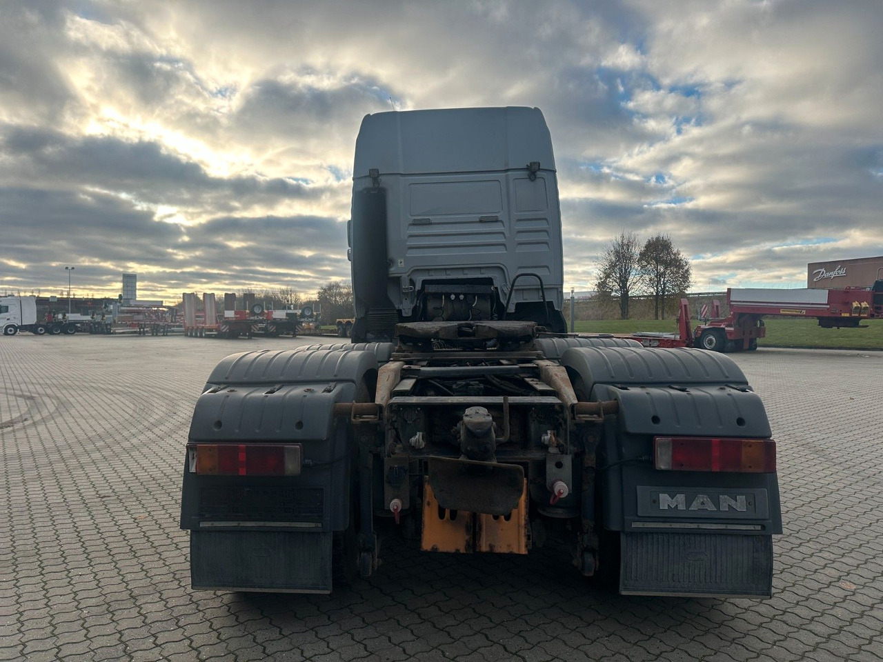 MAN TGA 26.530 6x4 / 120 T - Tractor truck: picture 5 MAN TGA 26.530 6x4 / 120 T - Tractor truck: picture 5