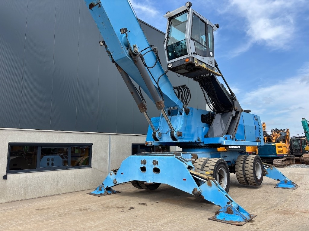 Fuchs MHL 380 - Waste/ Industry handler: picture 5 Fuchs MHL 380 - Waste/ Industry handler: picture 5