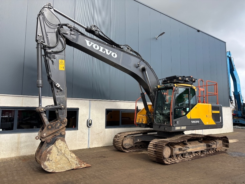 Volvo EC 220 E L - EC220EL - 220EL - Crawler excavator: picture 2 Volvo EC 220 E L - EC220EL - 220EL - Crawler excavator: picture 2