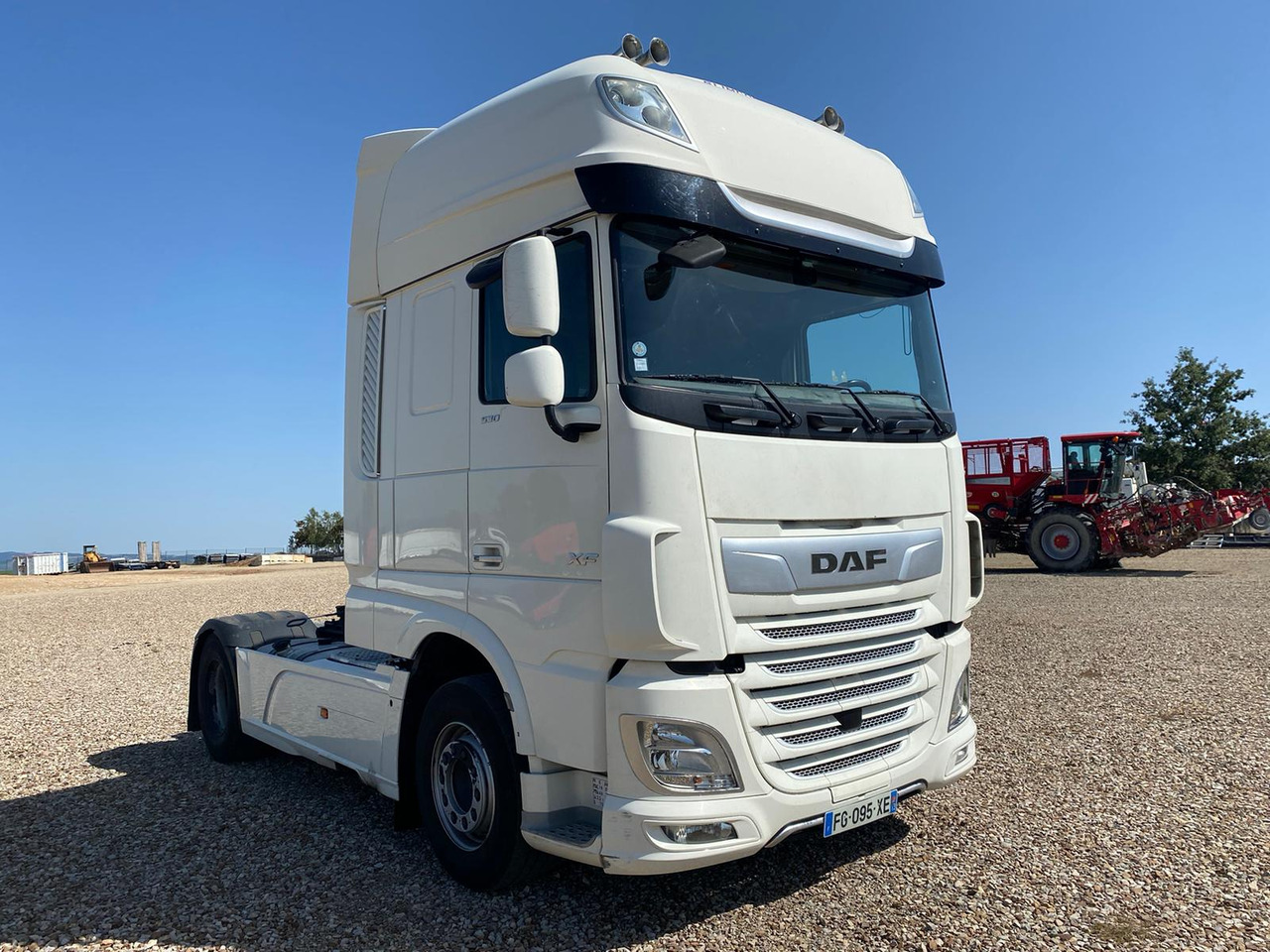 DAF XF530 Super Space Cab - Tractor truck: picture 2 DAF XF530 Super Space Cab - Tractor truck: picture 2