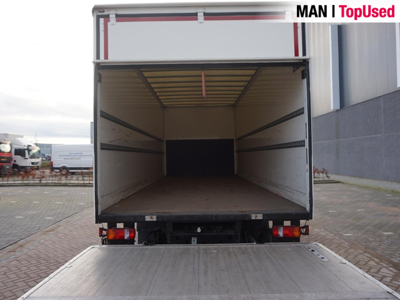 Box truck MAN TGL 12.250 4x2 BL CH APK Service Nieuw: picture 12 Box truck MAN TGL 12.250 4x2 BL CH APK Service Nieuw: picture 12