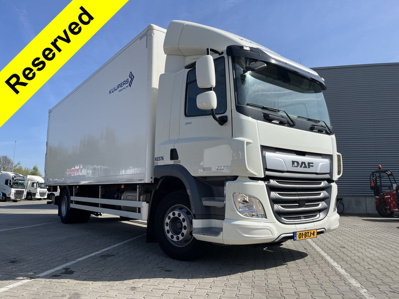 DAF CF 260 FA / 18 Ton / 93 dkm / Box / Laadklep / APK 09-25 - Box truck: picture 1 DAF CF 260 FA / 18 Ton / 93 dkm / Box / Laadklep / APK 09-25 - Box truck: picture 1