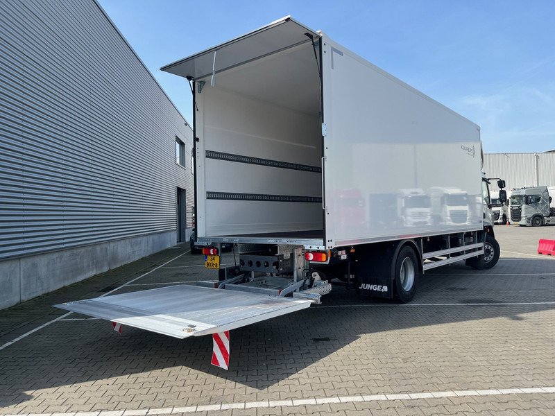 DAF LF 230 FA 18 Ton Box met Laadklep / Te huur - Bel 013-7200971 voor de mogelijkheden ! - Box truck: picture 2 DAF LF 230 FA 18 Ton Box met Laadklep / Te huur - Bel 013-7200971 voor de mogelijkheden ! - Box truck: picture 2