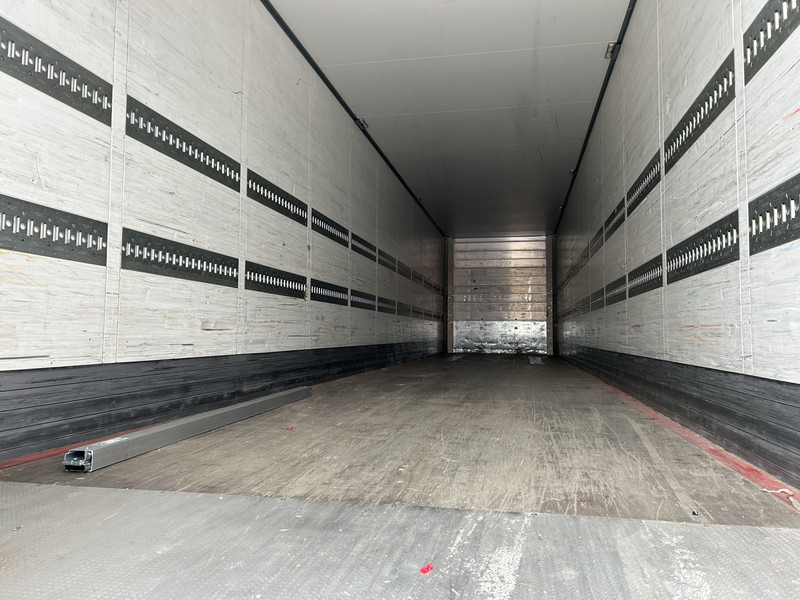 Schmitz Cargobull SCB S3B / Box Trailer / 2x Liftas / APK TUV 10-26 - Closed box semi-trailer: picture 3 Schmitz Cargobull SCB S3B / Box Trailer / 2x Liftas / APK TUV 10-26 - Closed box semi-trailer: picture 3