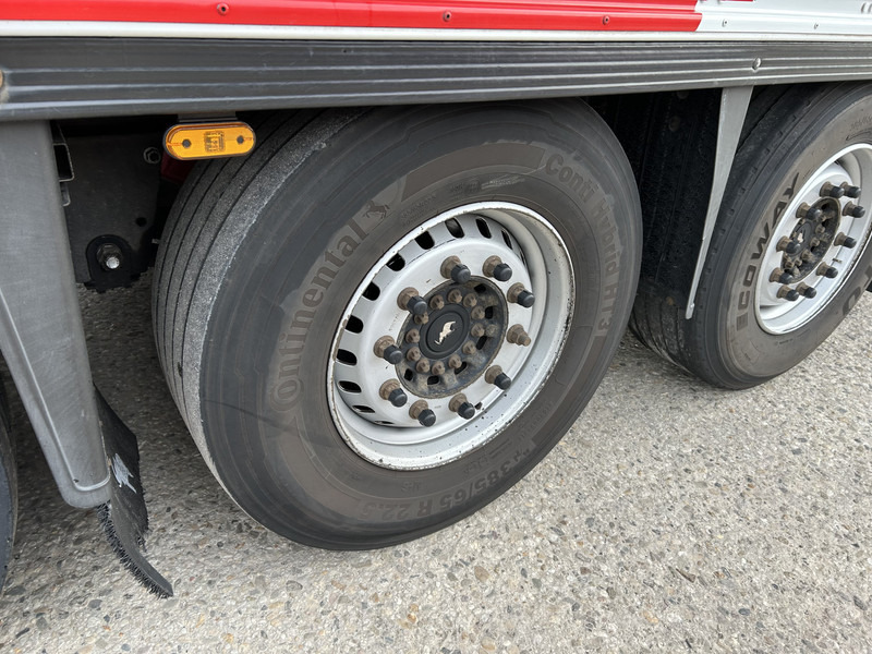 Closed box semi-trailer Schmitz Cargobull SCB S3B / Box Trailer / 2x Liftaxle / APK TUV 08-26: picture 7 Closed box semi-trailer Schmitz Cargobull SCB S3B / Box Trailer / 2x Liftaxle / APK TUV 08-26: picture 7