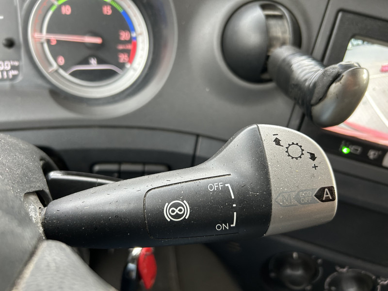 DAF CF 400 FT Space Cab / 827 dkm / Smart Tacho V2 / APK TUV 02-26 - Tractor truck: picture 5 DAF CF 400 FT Space Cab / 827 dkm / Smart Tacho V2 / APK TUV 02-26 - Tractor truck: picture 5