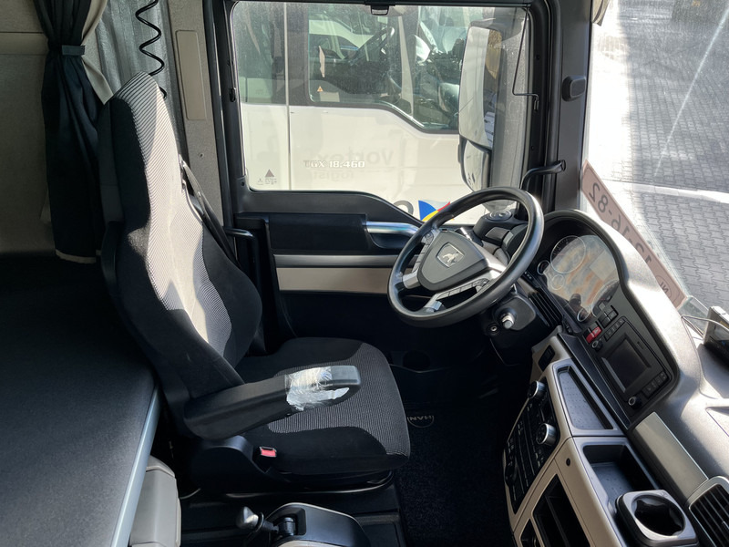 MAN TGX 18.460 XXL / Motor Defect -> Not Running / Retarder / 526 dkm / 2 Tanks - Tractor truck: picture 3 MAN TGX 18.460 XXL / Motor Defect -> Not Running / Retarder / 526 dkm / 2 Tanks - Tractor truck: picture 3