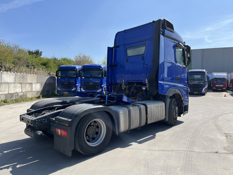 Mercedes-Benz Actros 1842 Streamspace / 871 dkm / 2 Tanks / NL Truck - Tractor truck: picture 2 Mercedes-Benz Actros 1842 Streamspace / 871 dkm / 2 Tanks / NL Truck - Tractor truck: picture 2