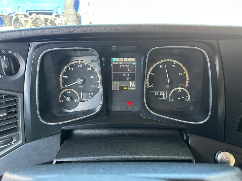 Mercedes-Benz Actros 1842 Streamspace / 871 dkm / 2 Tanks / NL Truck - Tractor truck: picture 4 Mercedes-Benz Actros 1842 Streamspace / 871 dkm / 2 Tanks / NL Truck - Tractor truck: picture 4
