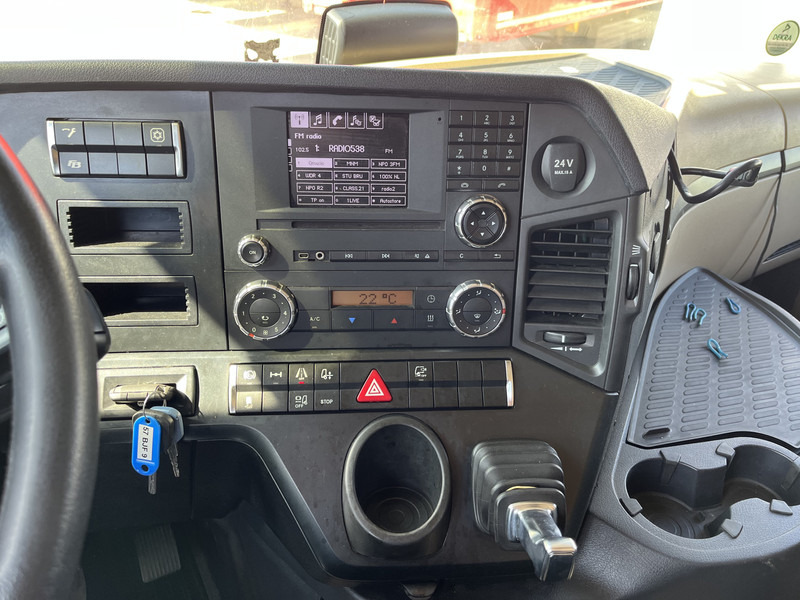 Mercedes-Benz Actros 1842 Streamspace / 871 dkm / 2 Tanks / NL Truck - Tractor truck: picture 5 Mercedes-Benz Actros 1842 Streamspace / 871 dkm / 2 Tanks / NL Truck - Tractor truck: picture 5