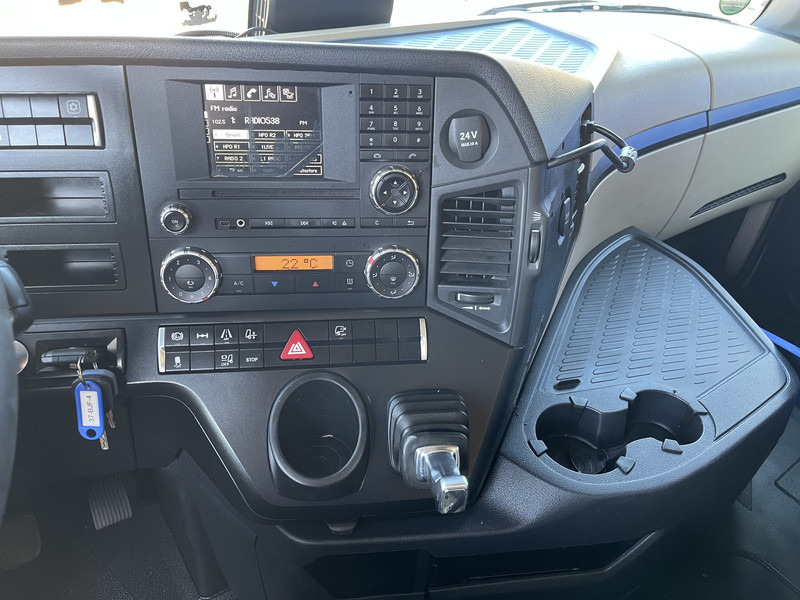Mercedes-Benz Actros 1842 Streamspace / 937 dkm / 2 Tanks / NL Truck - Tractor truck: picture 5 Mercedes-Benz Actros 1842 Streamspace / 937 dkm / 2 Tanks / NL Truck - Tractor truck: picture 5