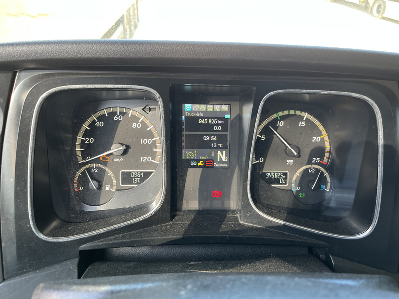 Mercedes-Benz Actros 1842 Streamspace / 945 dkm / 2 Tanks / NL Truck - Tractor truck: picture 4 Mercedes-Benz Actros 1842 Streamspace / 945 dkm / 2 Tanks / NL Truck - Tractor truck: picture 4
