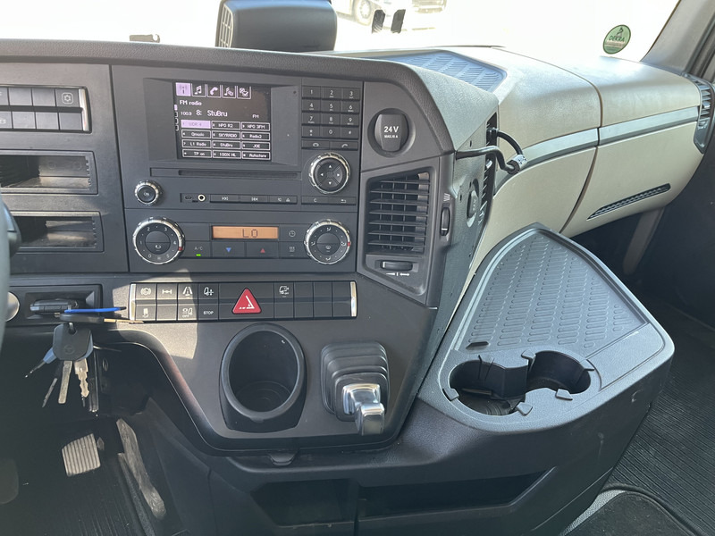 Mercedes-Benz Actros 1842 Streamspace / 945 dkm / 2 Tanks / NL Truck - Tractor truck: picture 5 Mercedes-Benz Actros 1842 Streamspace / 945 dkm / 2 Tanks / NL Truck - Tractor truck: picture 5