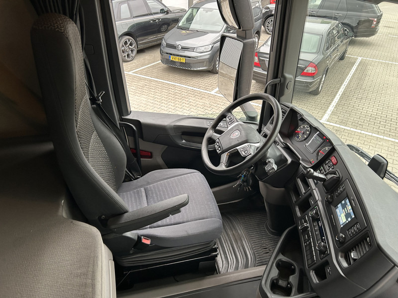 Scania R450 Highline / Retarder / 779 dkm / APK TUV 03-26 - Tractor truck: picture 3 Scania R450 Highline / Retarder / 779 dkm / APK TUV 03-26 - Tractor truck: picture 3