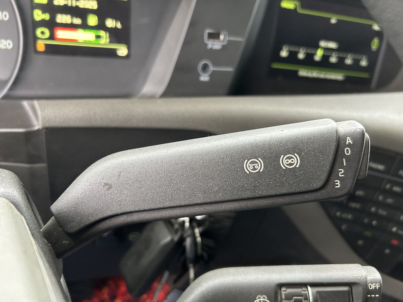 Volvo FH 500 Globetrotter / 597 dkm / Euro 6D / VEB+ / 2 Tanks - Tractor truck: picture 5 Volvo FH 500 Globetrotter / 597 dkm / Euro 6D / VEB+ / 2 Tanks - Tractor truck: picture 5
