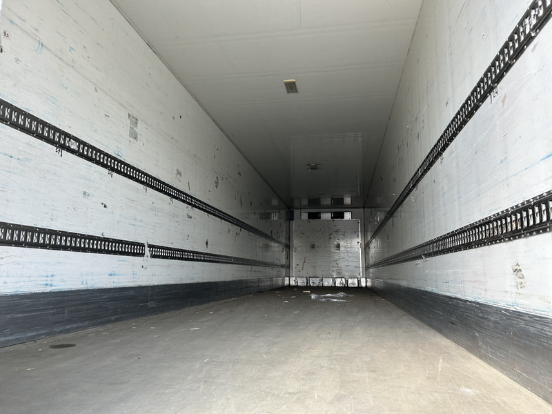 Van Eck UT-3B / Carrier Reefer + Loadlift Not Working / BPW Drum / NL Trailer - Refrigerator semi-trailer: picture 3 Van Eck UT-3B / Carrier Reefer + Loadlift Not Working / BPW Drum / NL Trailer - Refrigerator semi-trailer: picture 3