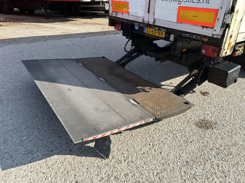 Van Hool 3B2014 / Box Trailer / BPW Drum / Loadlift / NL Trailer - Closed box semi-trailer: picture 5 Van Hool 3B2014 / Box Trailer / BPW Drum / Loadlift / NL Trailer - Closed box semi-trailer: picture 5