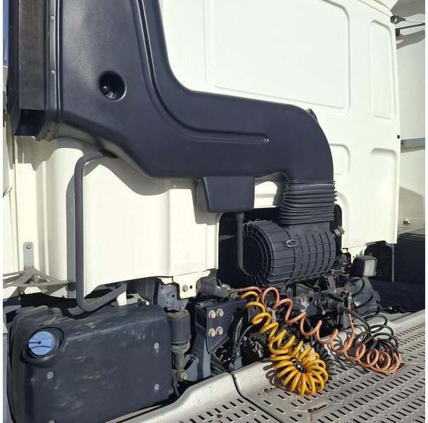 Truck DAF CF 400 FT - 2016 - Automaat | Diesel (8405): picture 12 Truck DAF CF 400 FT - 2016 - Automaat | Diesel (8405): picture 12