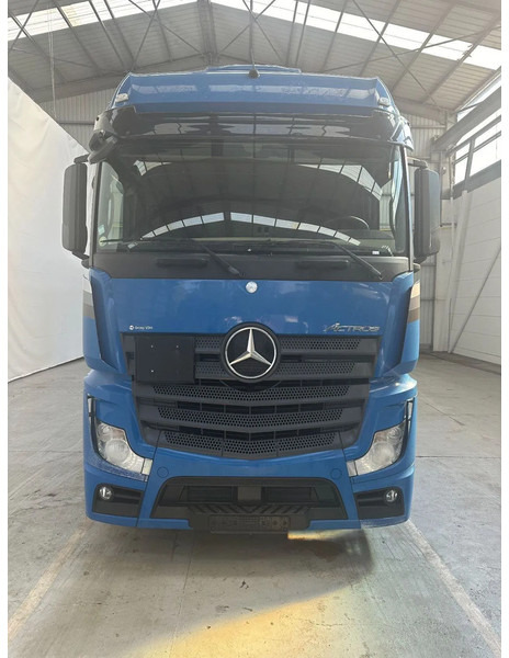 Mercedes-Benz Actros 2642 6x2 - Curtain side truck: picture 5 Mercedes-Benz Actros 2642 6x2 - Curtain side truck: picture 5