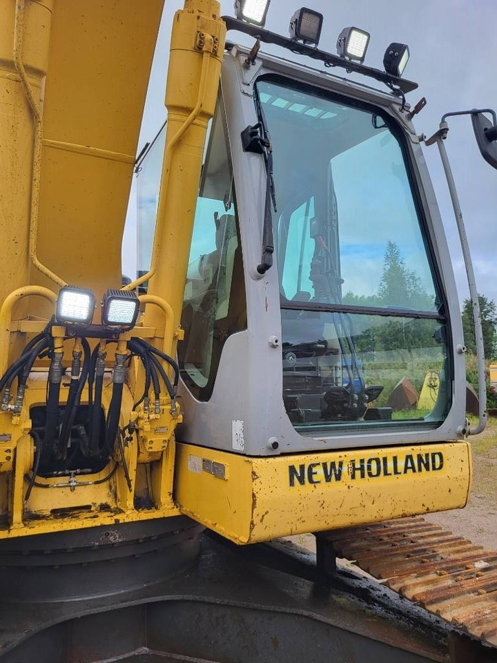 Crawler excavator New Holland Kobelco E 235 B SR-2: picture 21