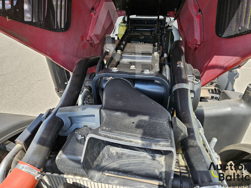 Farm tractor Case IH Maxxum 140: picture 16
