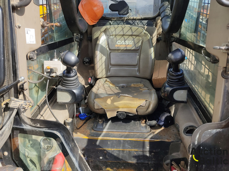 Case TR 320 - Crawler loader: picture 5 Case TR 320 - Crawler loader: picture 5