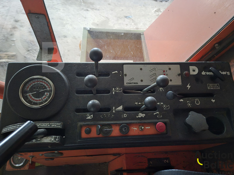 Combine harvester for transportation of food Dronningborg D1900: picture 6