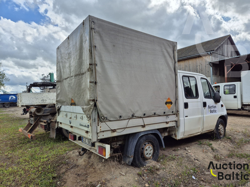 Fiat Ducato - Curtain side van: picture 4 Fiat Ducato - Curtain side van: picture 4