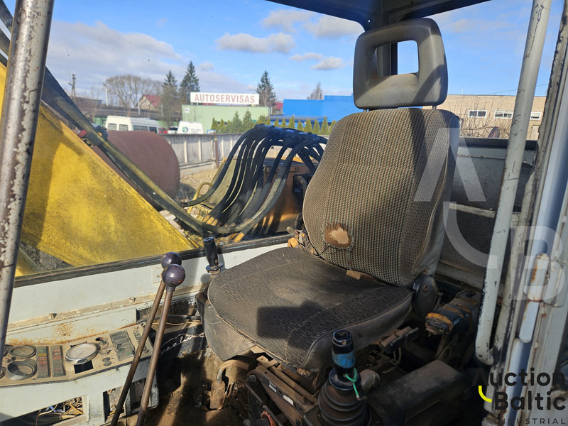 Liebherr R 902 - Crawler excavator: picture 5 Liebherr R 902 - Crawler excavator: picture 5