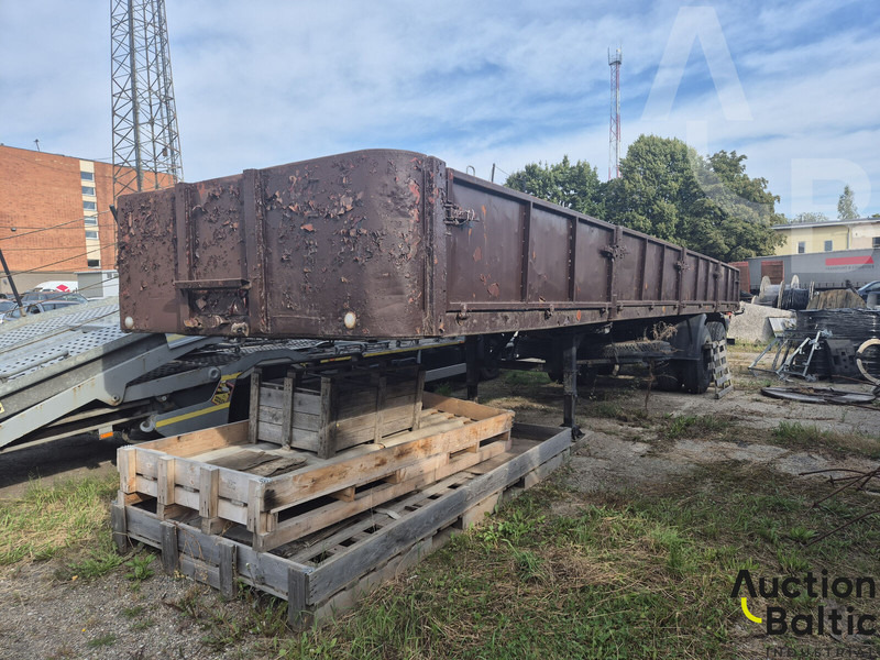 Maz 9397 - Curtainsider semi-trailer: picture 2 Maz 9397 - Curtainsider semi-trailer: picture 2