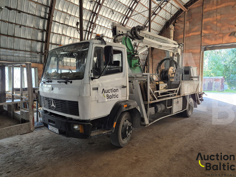 Mercedes-Benz 1114 - Truck with aerial platform: picture 1 Mercedes-Benz 1114 - Truck with aerial platform: picture 1