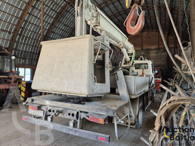 Mercedes-Benz 1114 - Truck with aerial platform: picture 4 Mercedes-Benz 1114 - Truck with aerial platform: picture 4