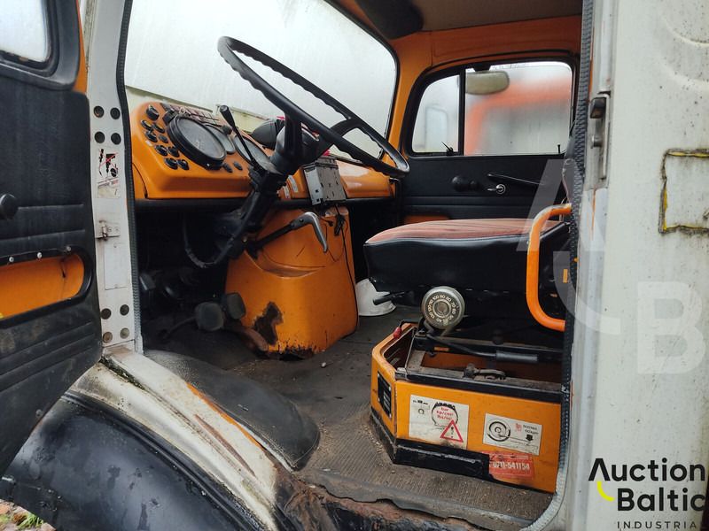 Mercedes-Benz Lako 911 - Truck with aerial platform: picture 5 Mercedes-Benz Lako 911 - Truck with aerial platform: picture 5