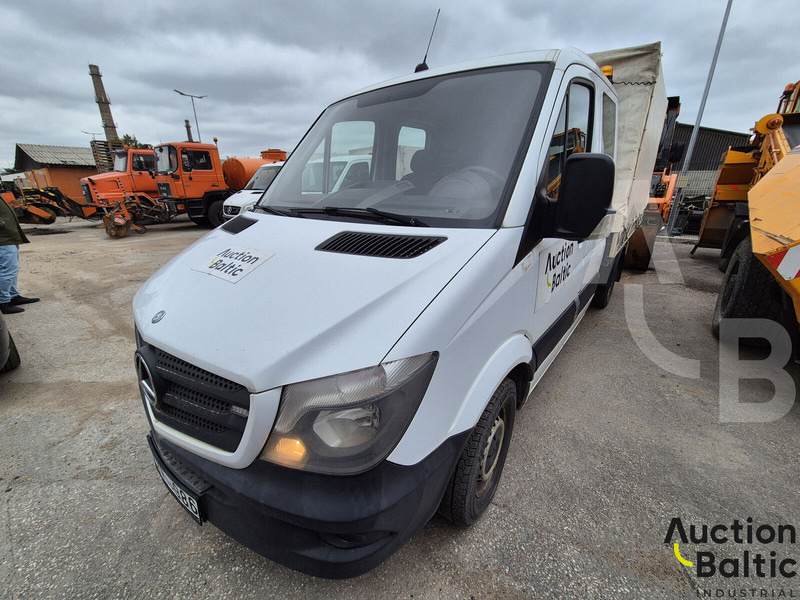 Mercedes-Benz Sprinter - Curtain side van: picture 2 Mercedes-Benz Sprinter - Curtain side van: picture 2