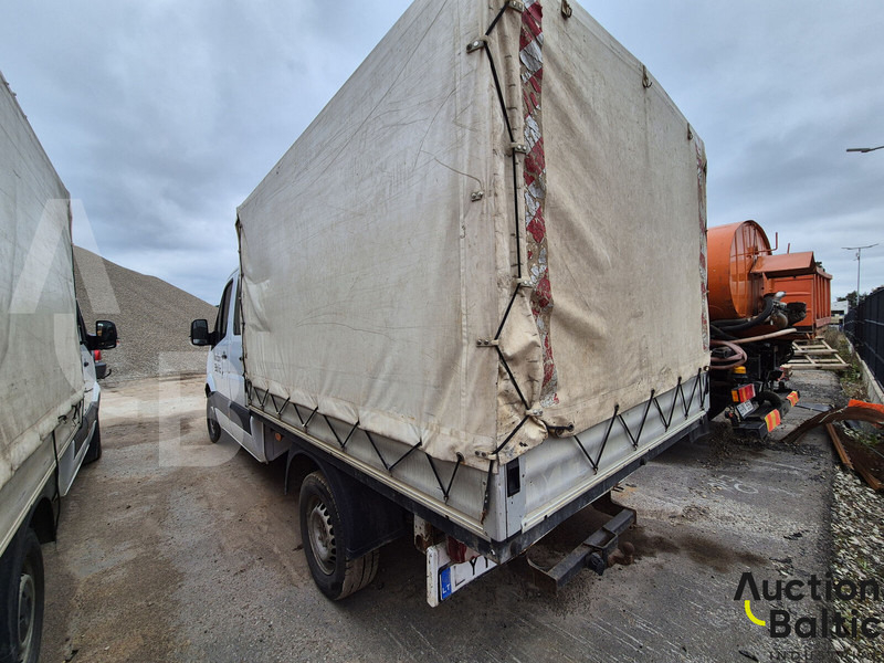 Mercedes-Benz Sprinter - Curtain side van: picture 4 Mercedes-Benz Sprinter - Curtain side van: picture 4