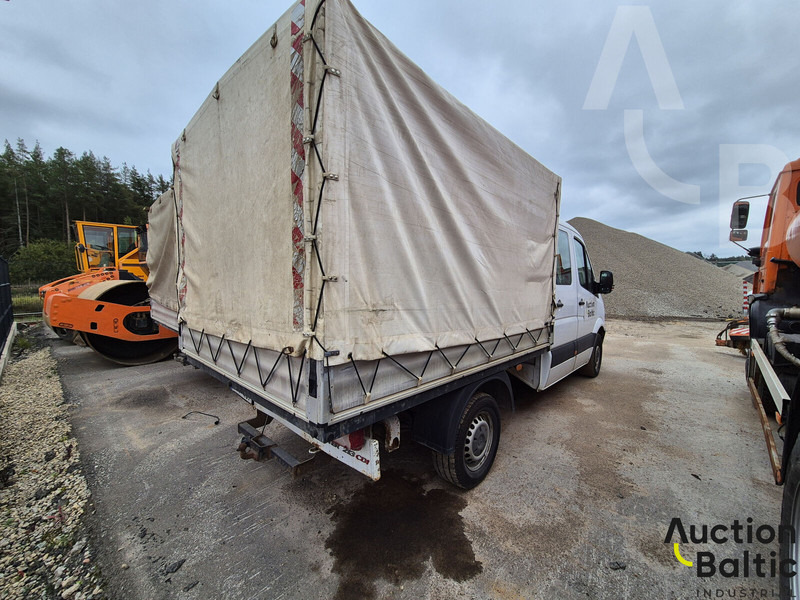 Mercedes-Benz Sprinter - Curtain side van: picture 3 Mercedes-Benz Sprinter - Curtain side van: picture 3