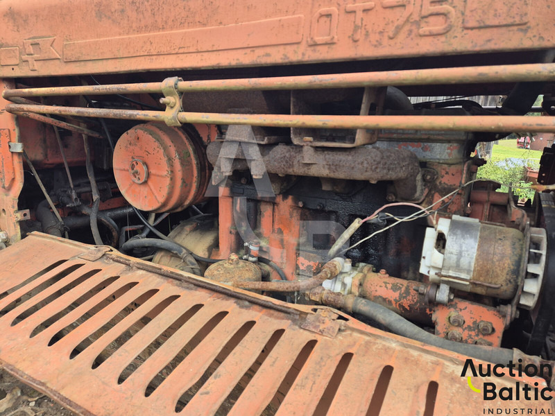 Bulldozer Onbekend DT-75: picture 9