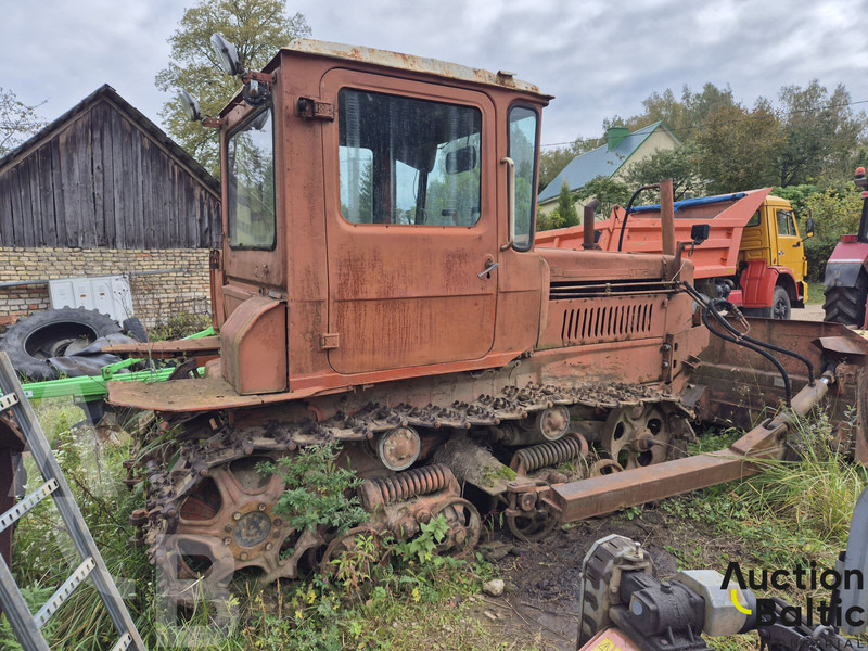 Onbekend DT-75 - Bulldozer: picture 4 Onbekend DT-75 - Bulldozer: picture 4