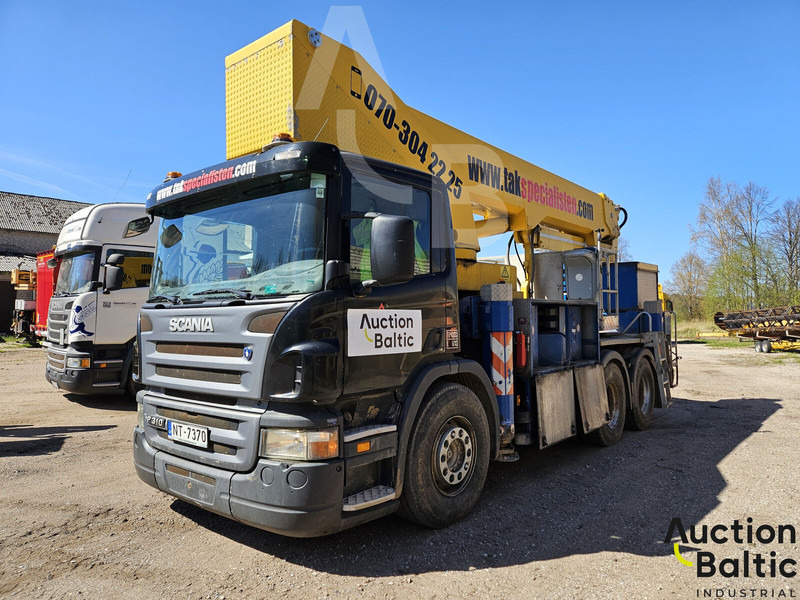 Scania P 310 - Truck with aerial platform: picture 1 Scania P 310 - Truck with aerial platform: picture 1