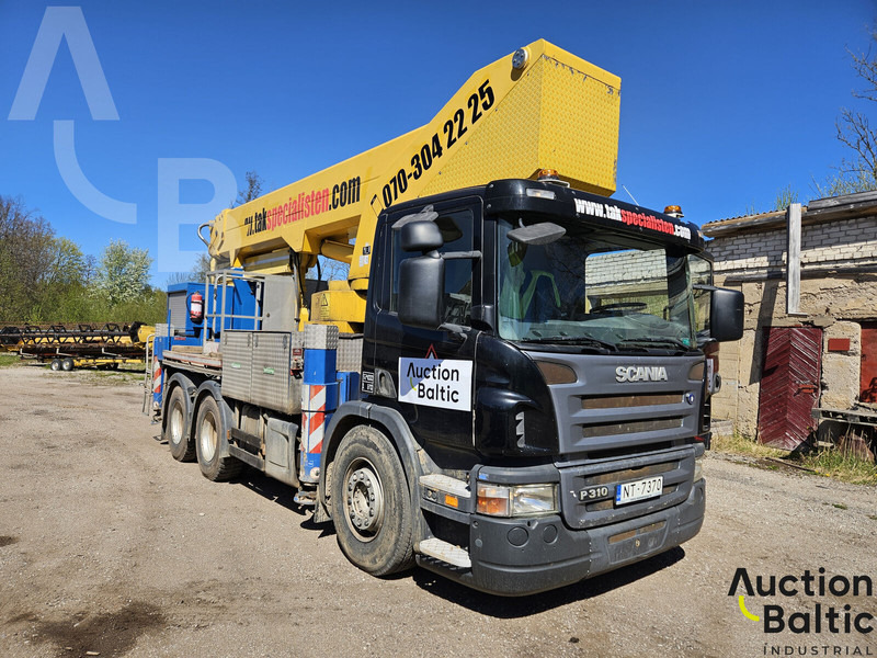 Scania P 310 - Truck with aerial platform: picture 2 Scania P 310 - Truck with aerial platform: picture 2