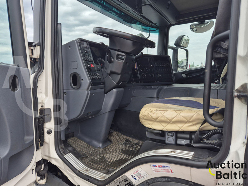 Scania P 450 - Cab chassis truck: picture 5 Scania P 450 - Cab chassis truck: picture 5
