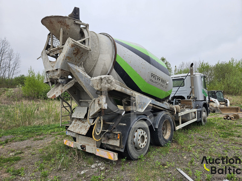 Scania P 94 GB - Concrete mixer truck: picture 4 Scania P 94 GB - Concrete mixer truck: picture 4