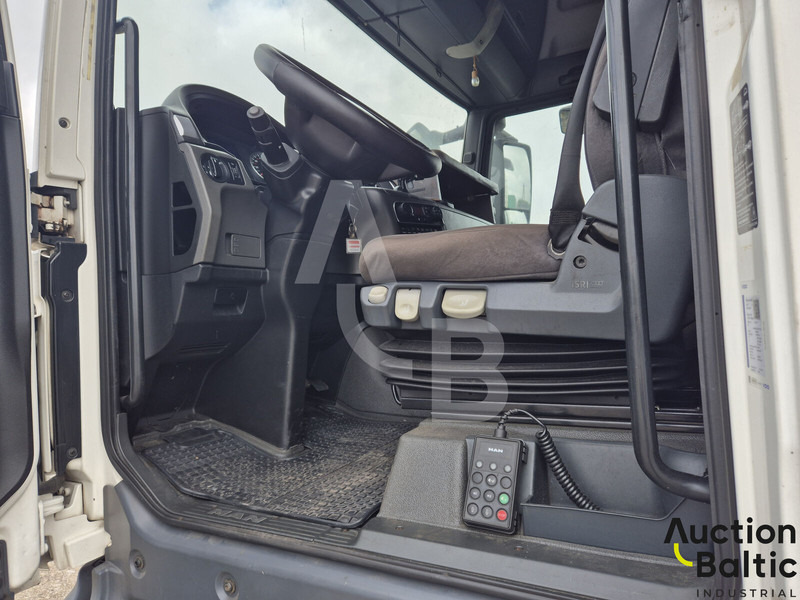 MAN TGX18.440 - Tractor truck: picture 5 MAN TGX18.440 - Tractor truck: picture 5
