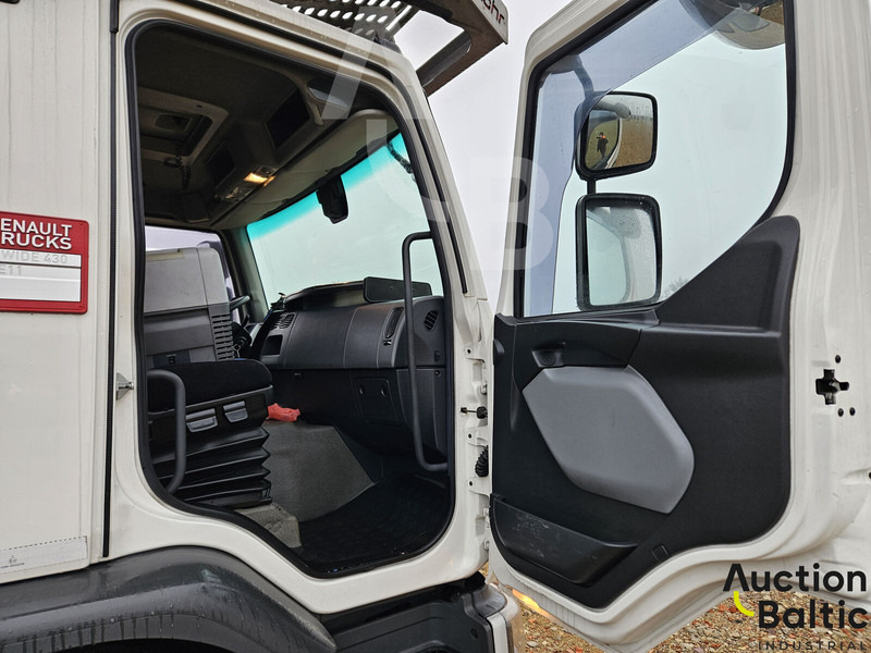 Renault D Wide - Tractor truck: picture 5 Renault D Wide - Tractor truck: picture 5