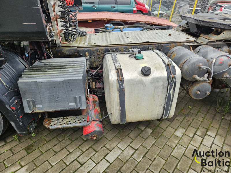 Tractor truck Scania 420: picture 17 Tractor truck Scania 420: picture 17