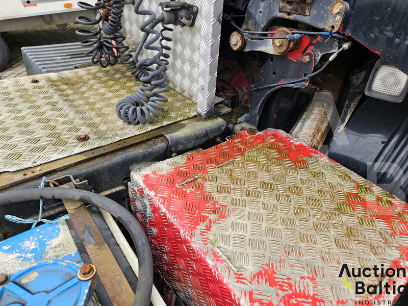 Tractor truck Scania 420: picture 18 Tractor truck Scania 420: picture 18