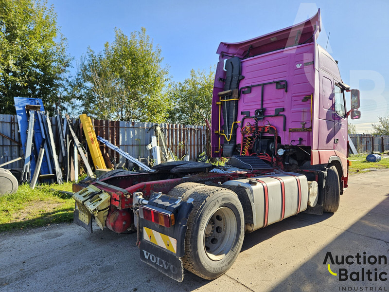 Volvo FH12 - Tractor truck: picture 3 Volvo FH12 - Tractor truck: picture 3