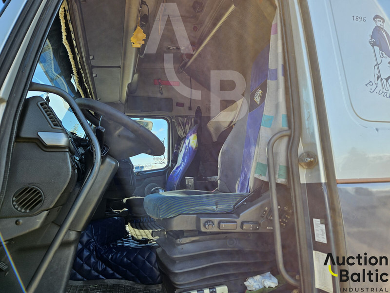 Volvo FH12 - Tractor truck: picture 5 Volvo FH12 - Tractor truck: picture 5