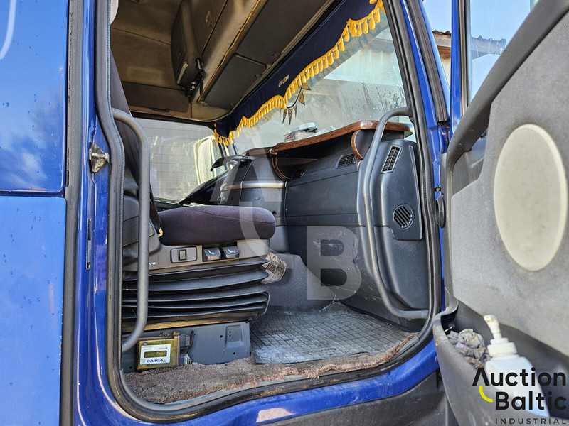Volvo FH12 - Tractor truck: picture 5 Volvo FH12 - Tractor truck: picture 5